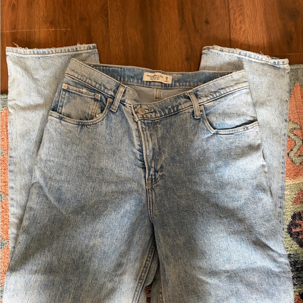 Abercrombie & Fitch Light Wash Straight Leg Jeans